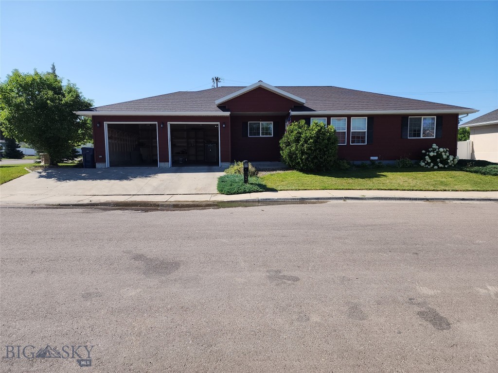 3716 Fairway Drive