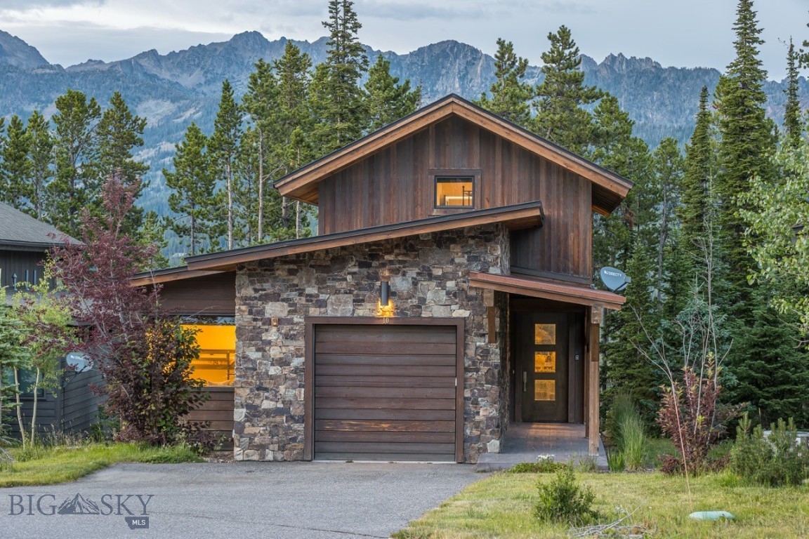10 Alpine Bend Drive Property Photo 1