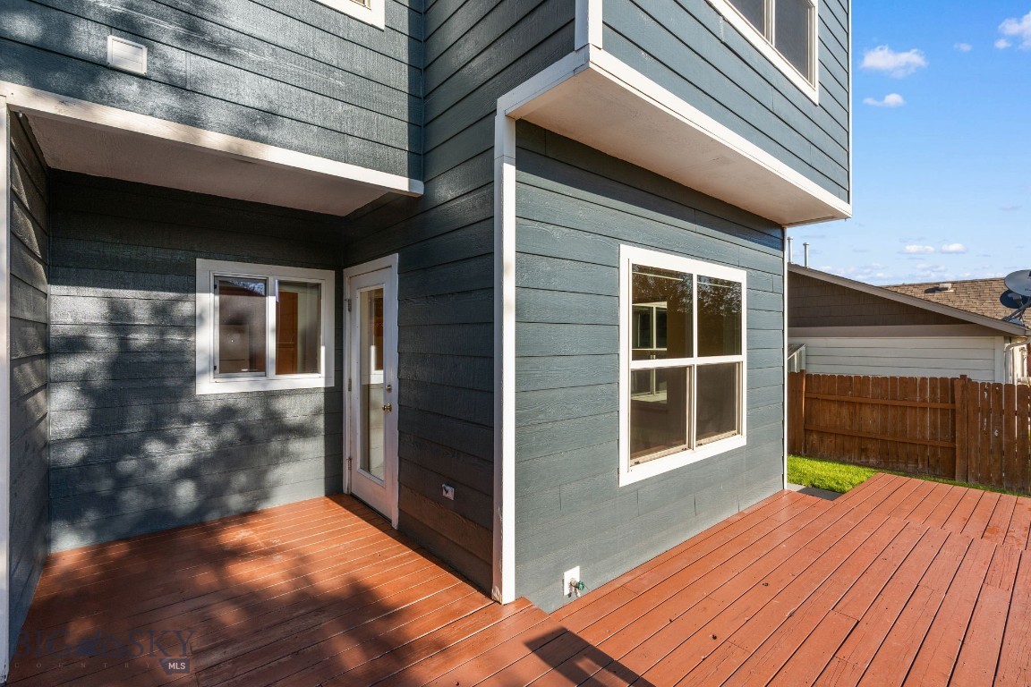 738 Forestglen Drive A Property Photo 6