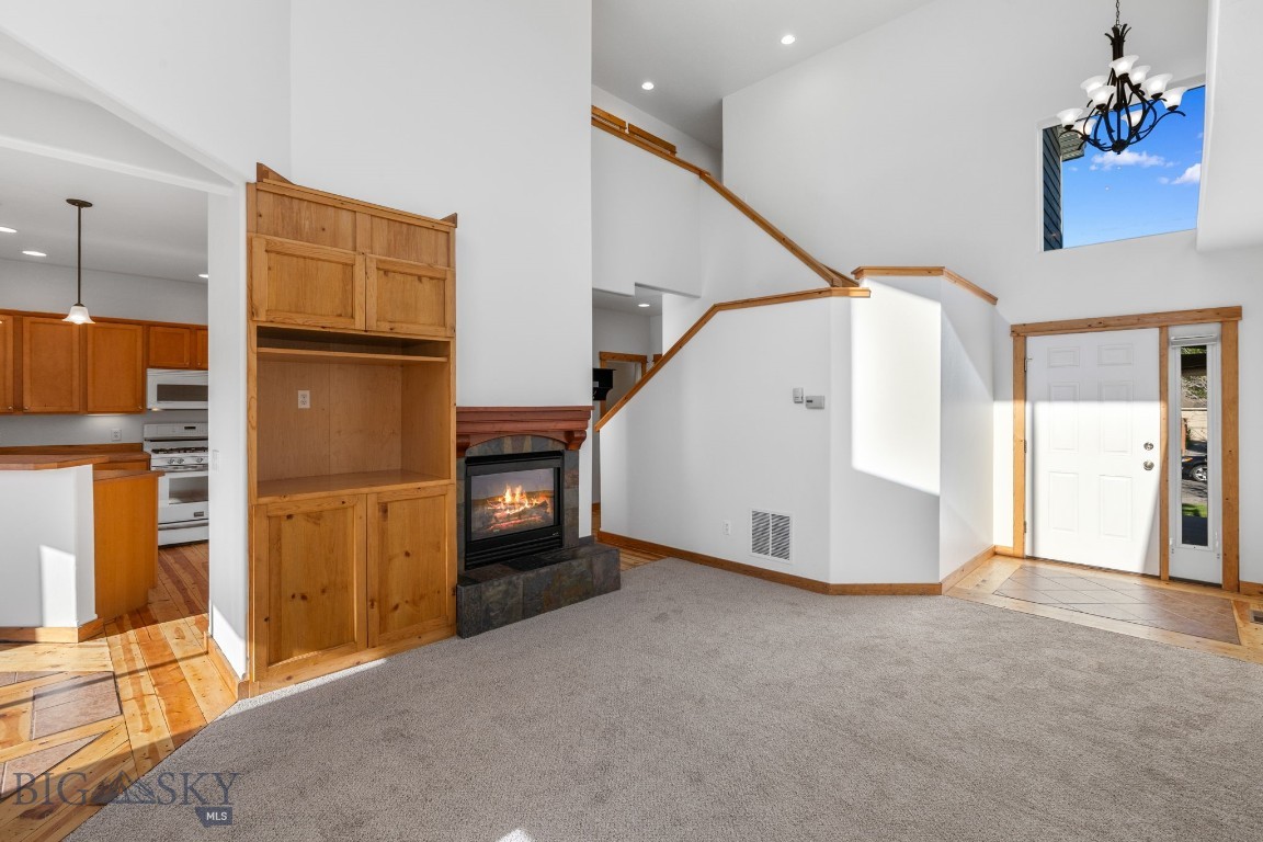 738 Forestglen Drive A Property Photo 9