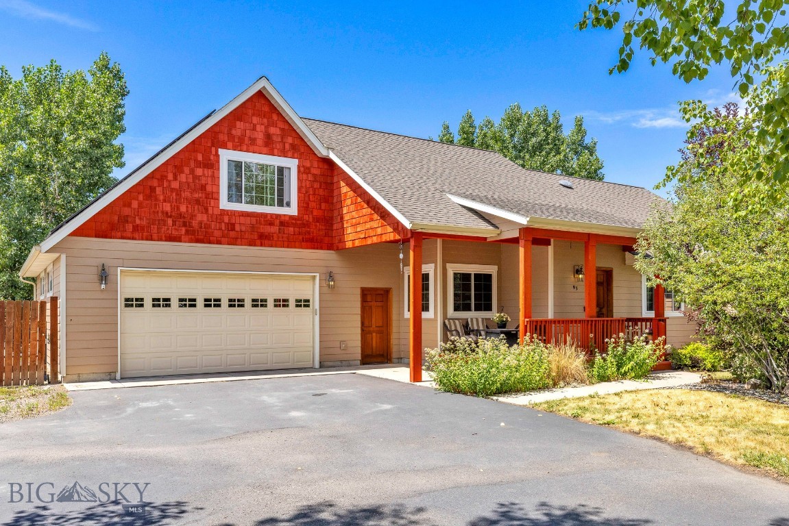 93 Landmark Drive Property Photo 2