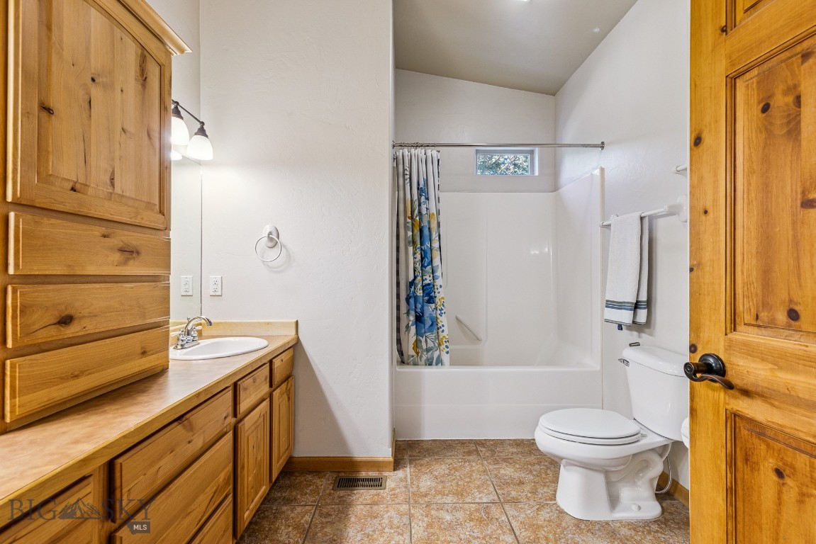 93 Landmark Drive Property Photo 44