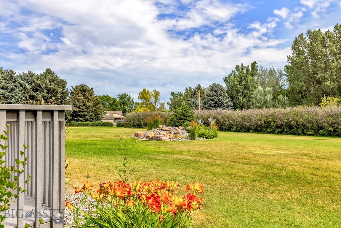 24515 Frontage Road Property Photo 6