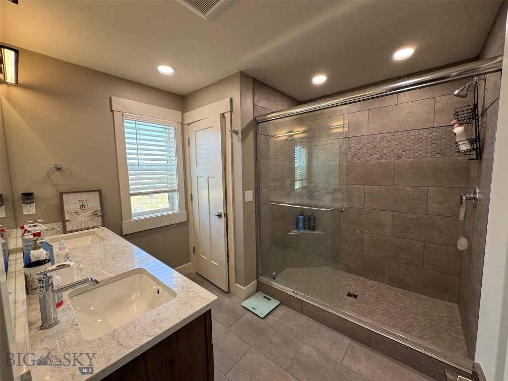 1105 Slalom Property Photo 23