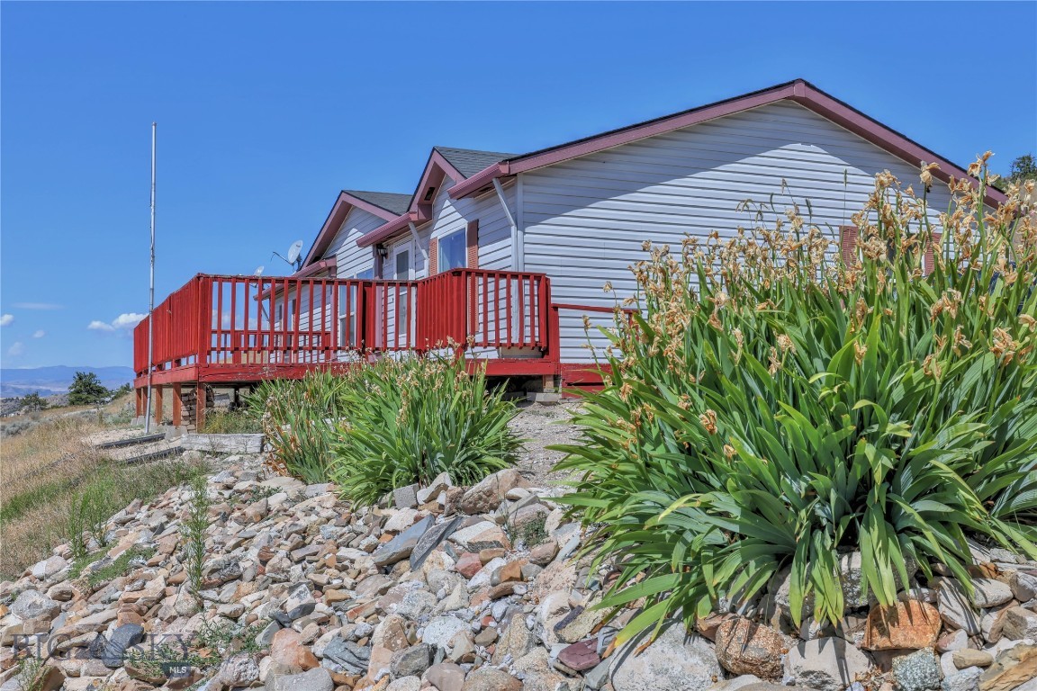773 Us Highway 12 E Property Photo 1