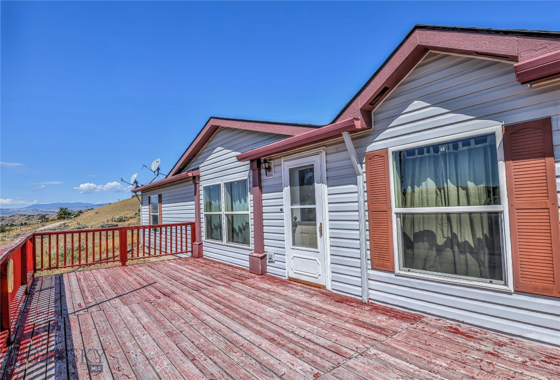 773 Us Highway 12 E Property Photo 4