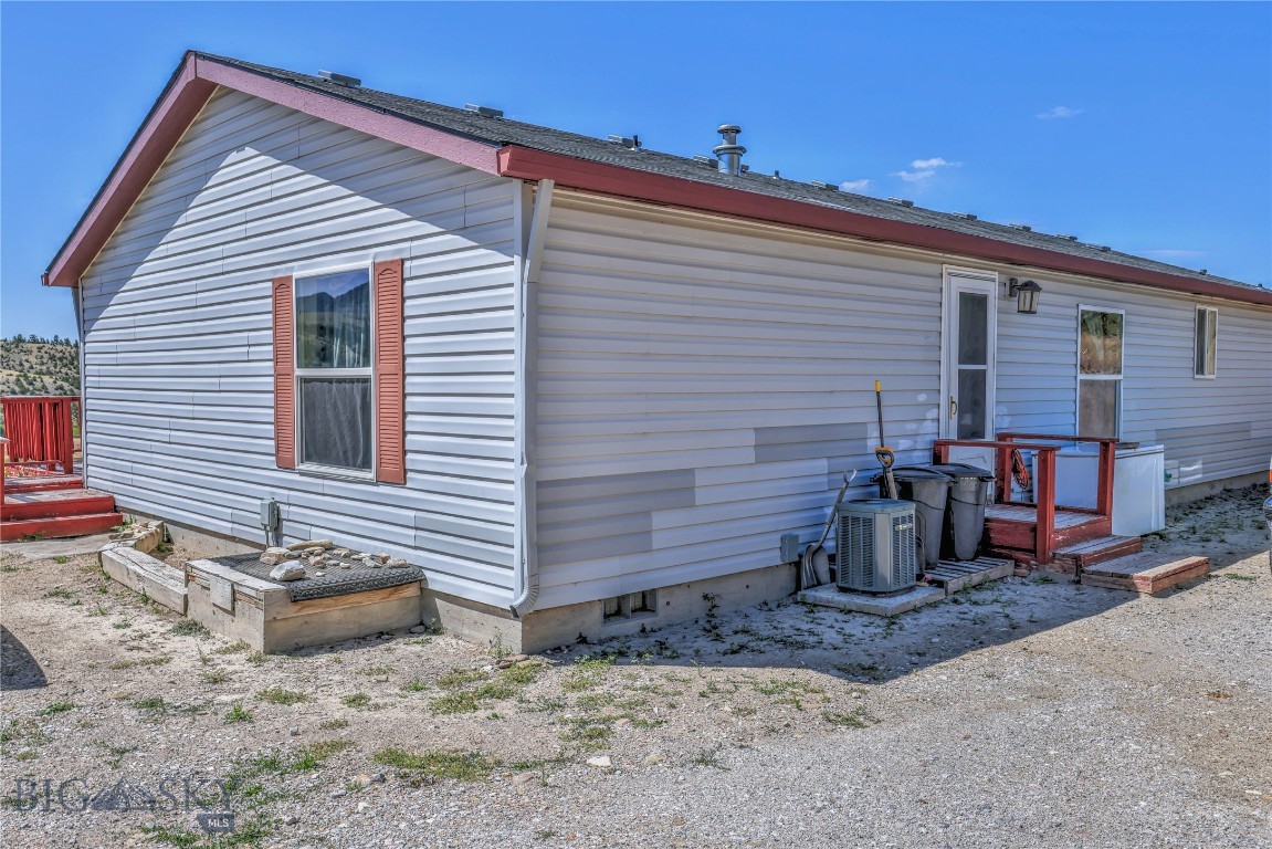 773 Us Highway 12 E Property Photo 5