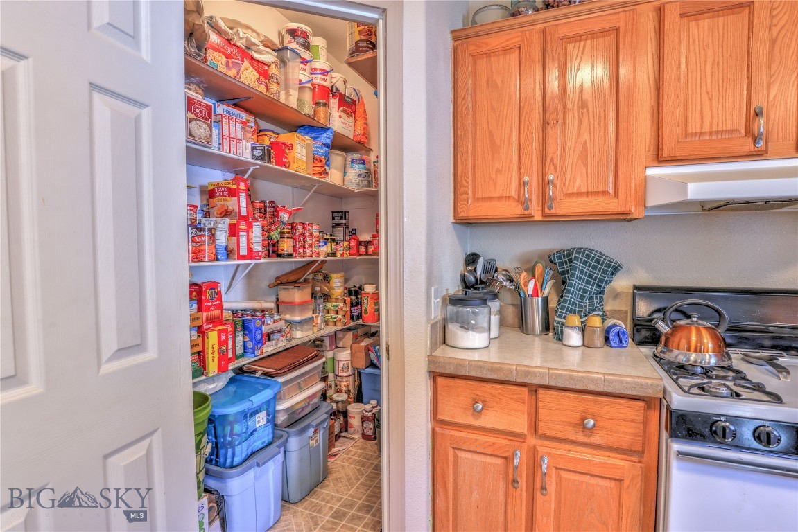 773 Us Highway 12 E Property Photo 8