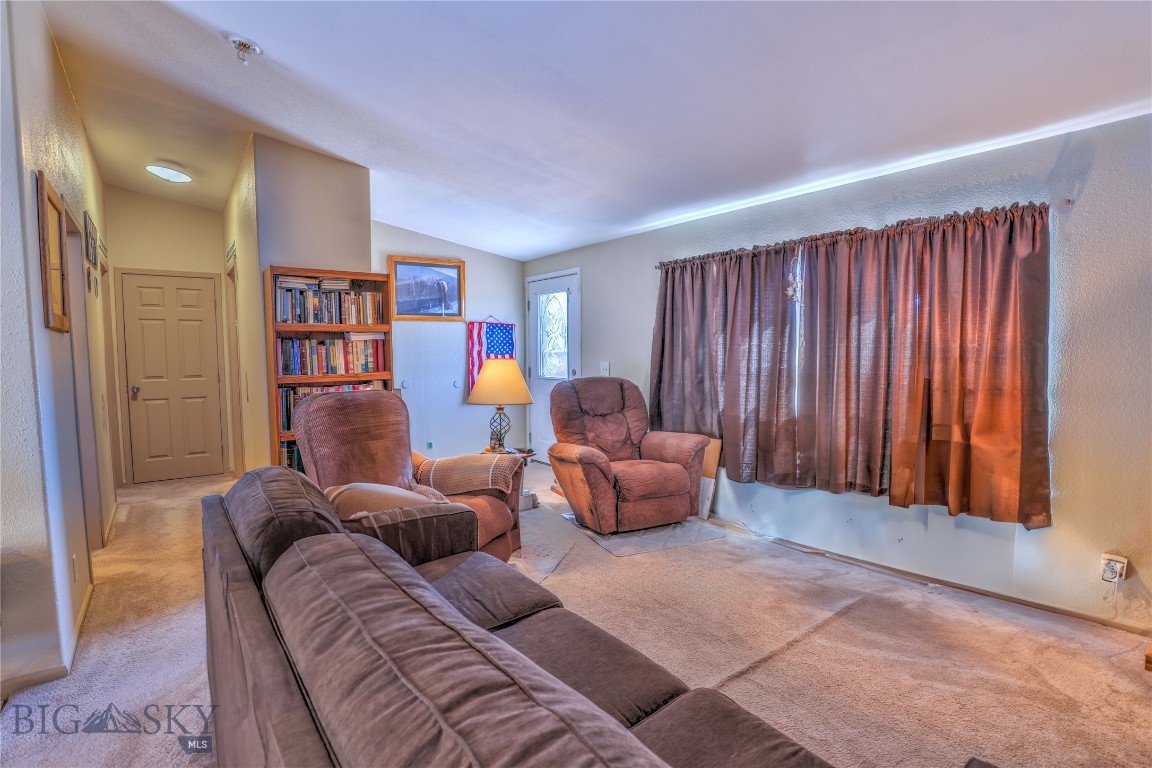 773 Us Highway 12 E Property Photo 12