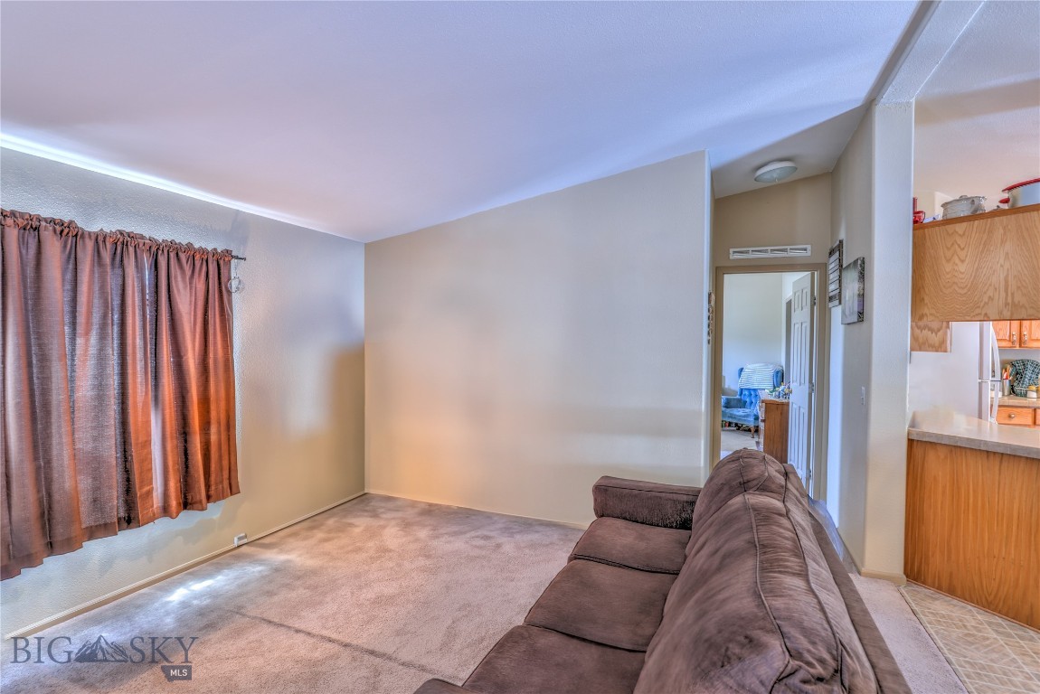 773 Us Highway 12 E Property Photo 14