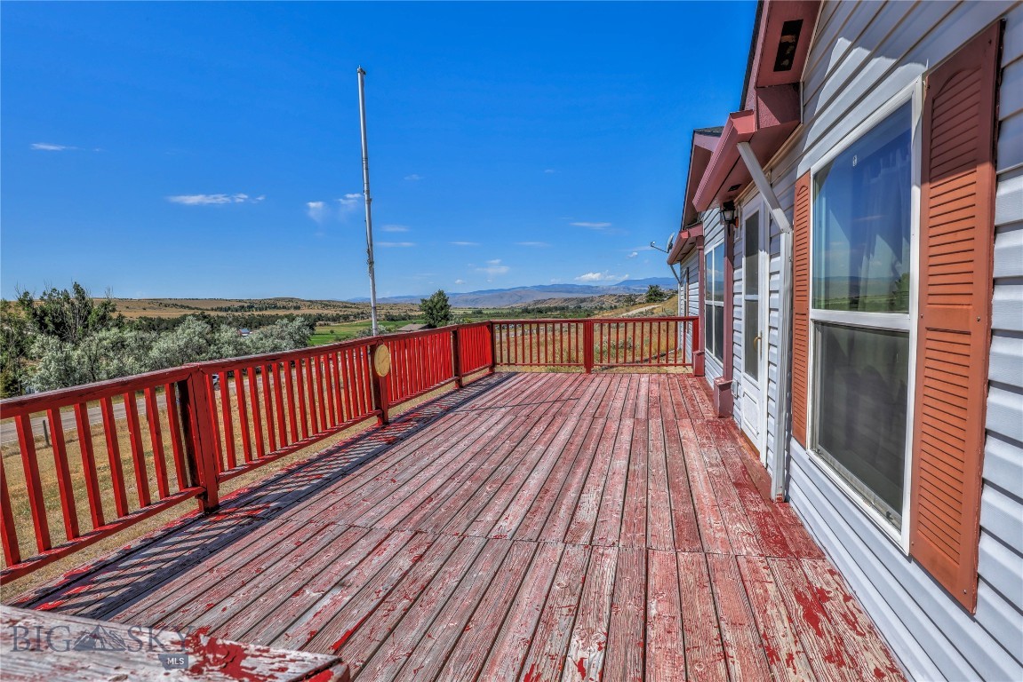 773 Us Highway 12 E Property Photo 22
