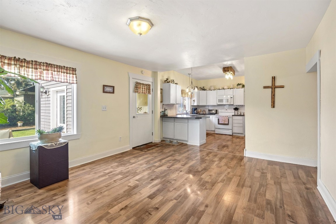 2020 Phillips Avenue Property Photo 13