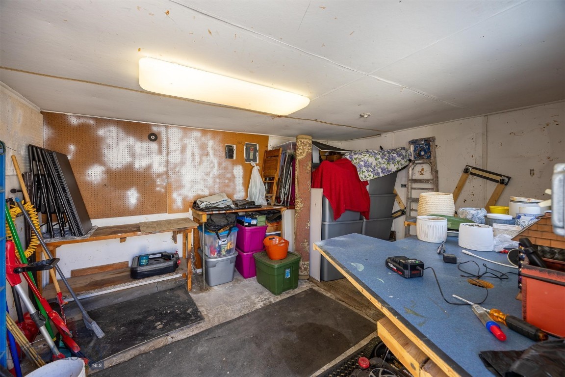 2020 Phillips Avenue Property Photo 33