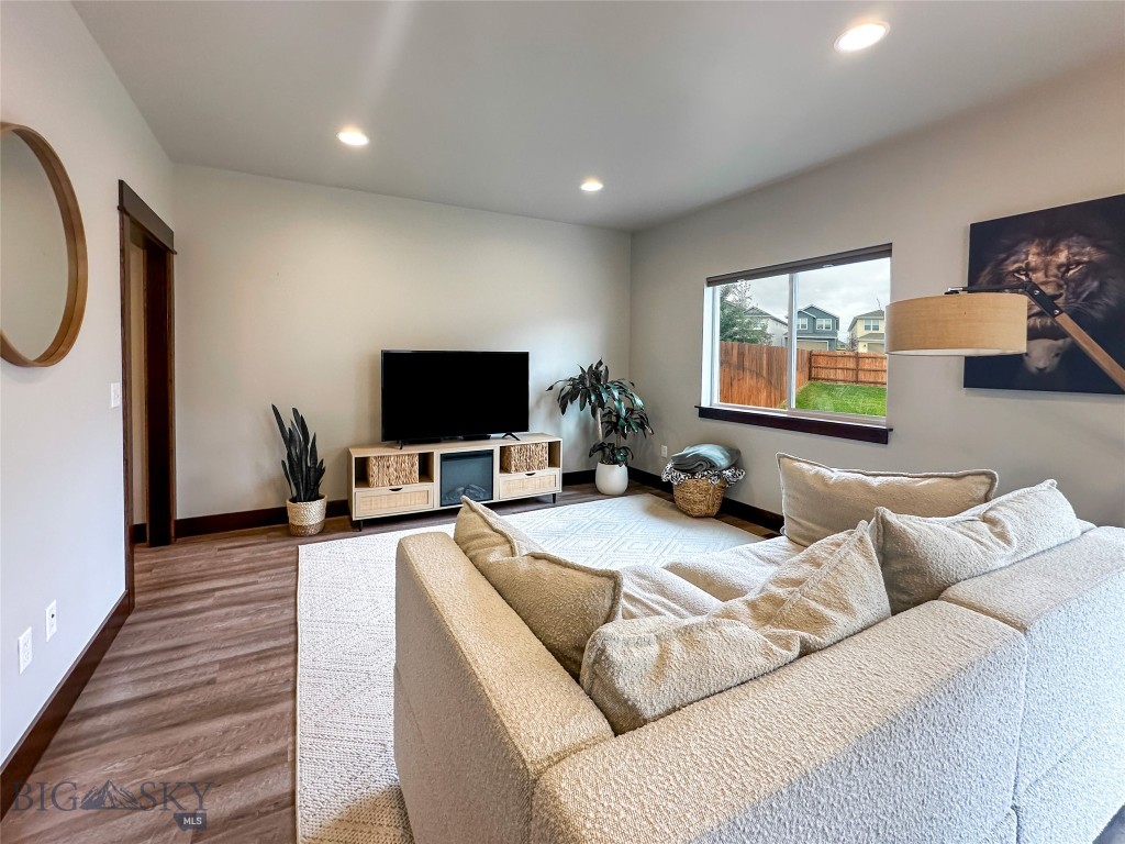 1501 Westwood B Property Photo 4