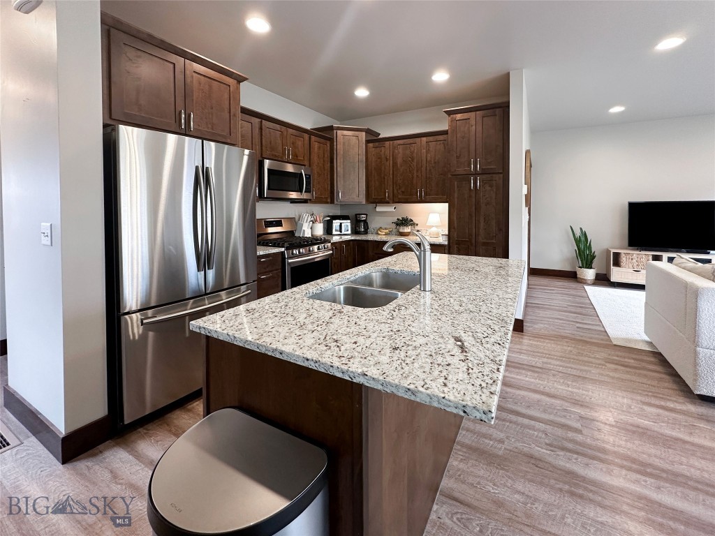 1501 Westwood B Property Photo 7