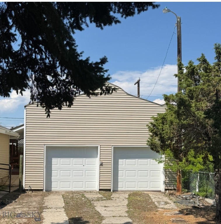 1823 Lafayette Property Photo 3