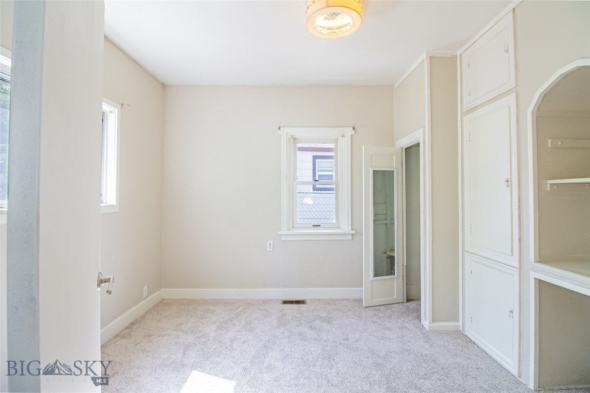 1823 Lafayette Property Photo 8