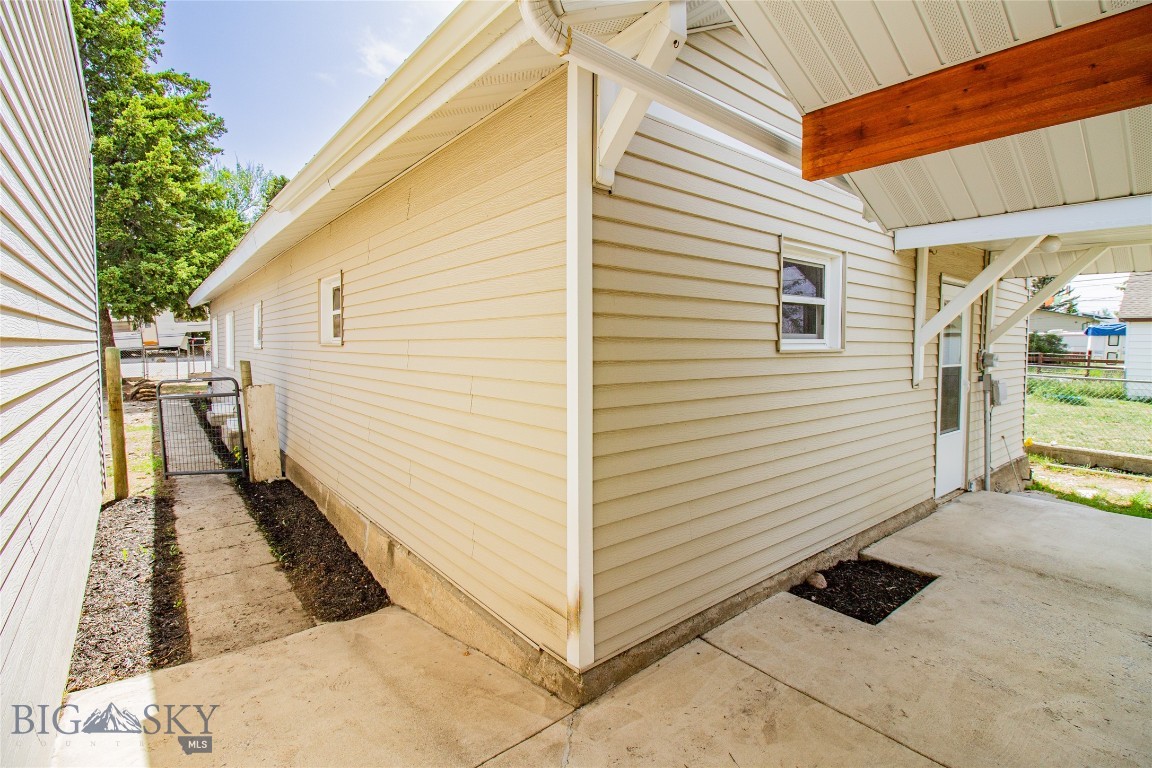 1823 Lafayette Property Photo 36