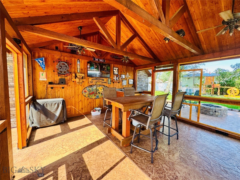 1116 27th Street Property Photo 2