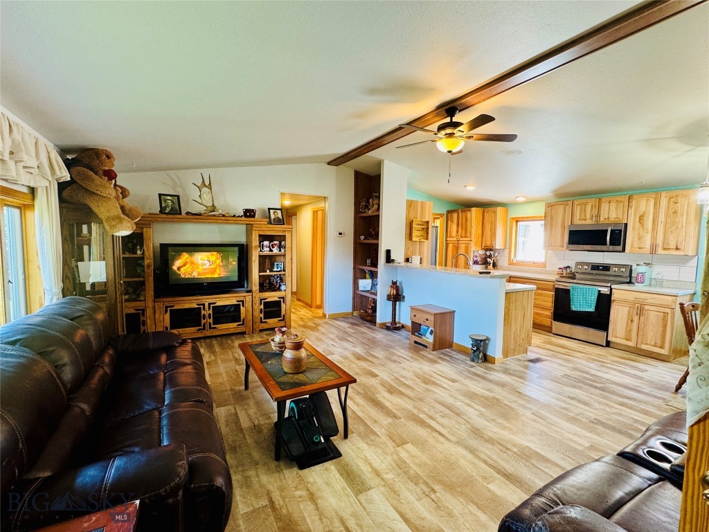 1116 27th Street Property Photo 9