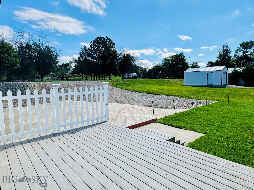 1116 27th Street Property Photo 20