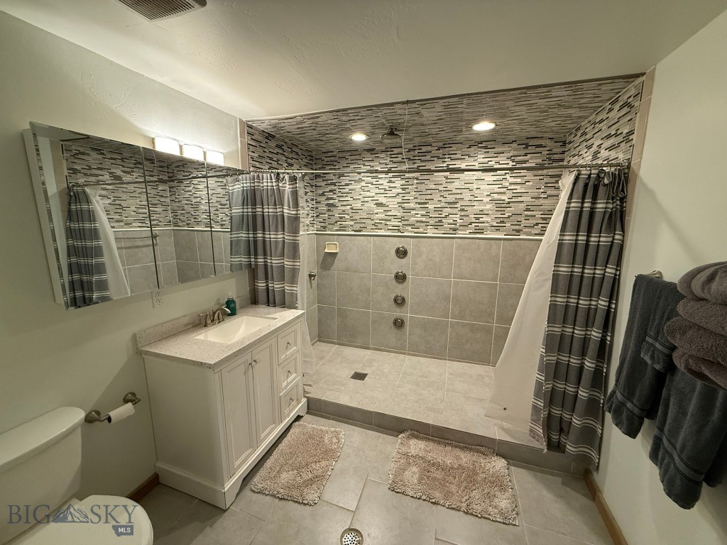 617 Fire Lane Property Photo 35