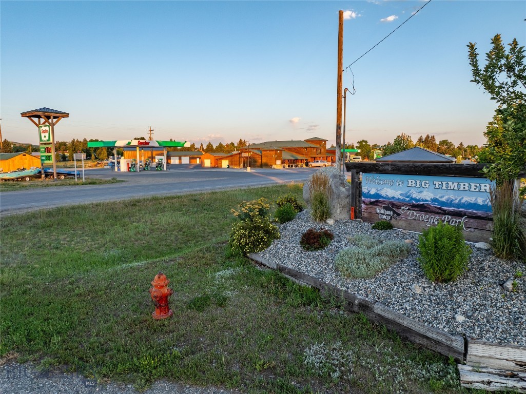 228 Big Timber Loop Rd Highway Property Photo 2