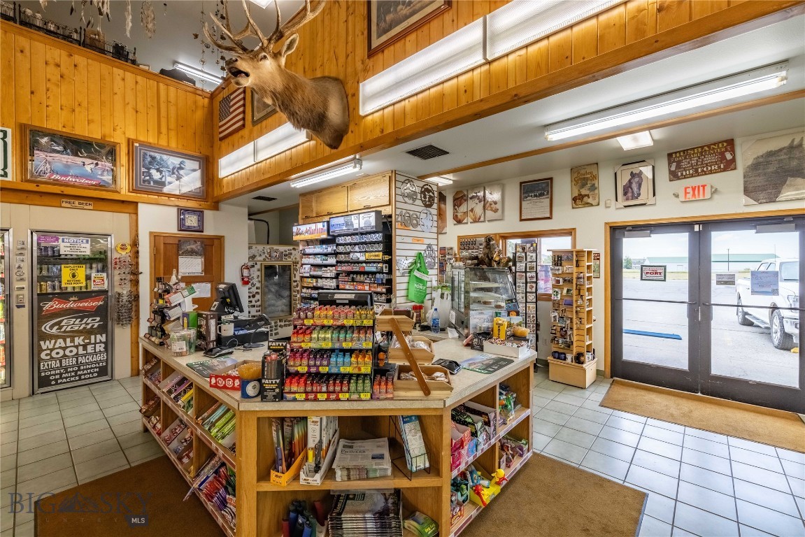 228 Big Timber Loop Rd Highway Property Photo 11