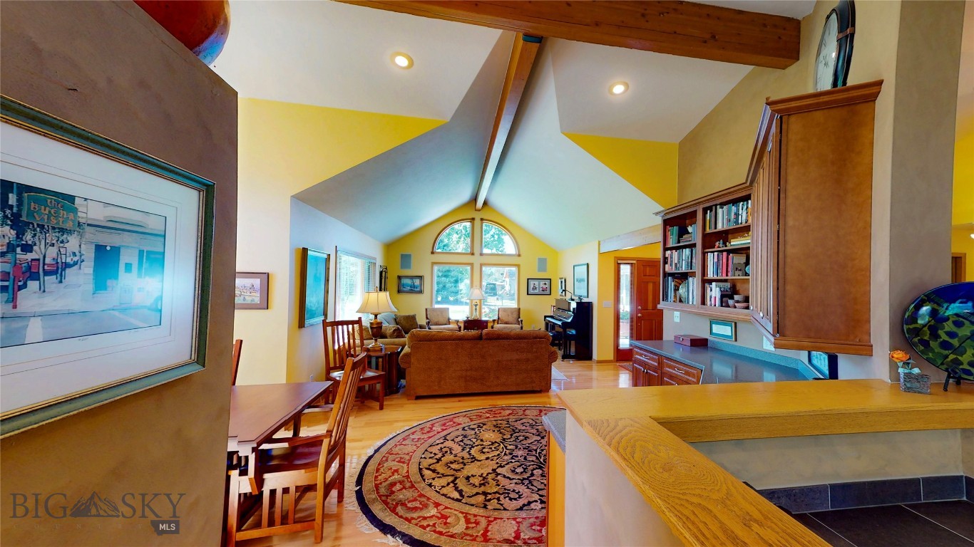 1 Riverside Drive Property Photo 5