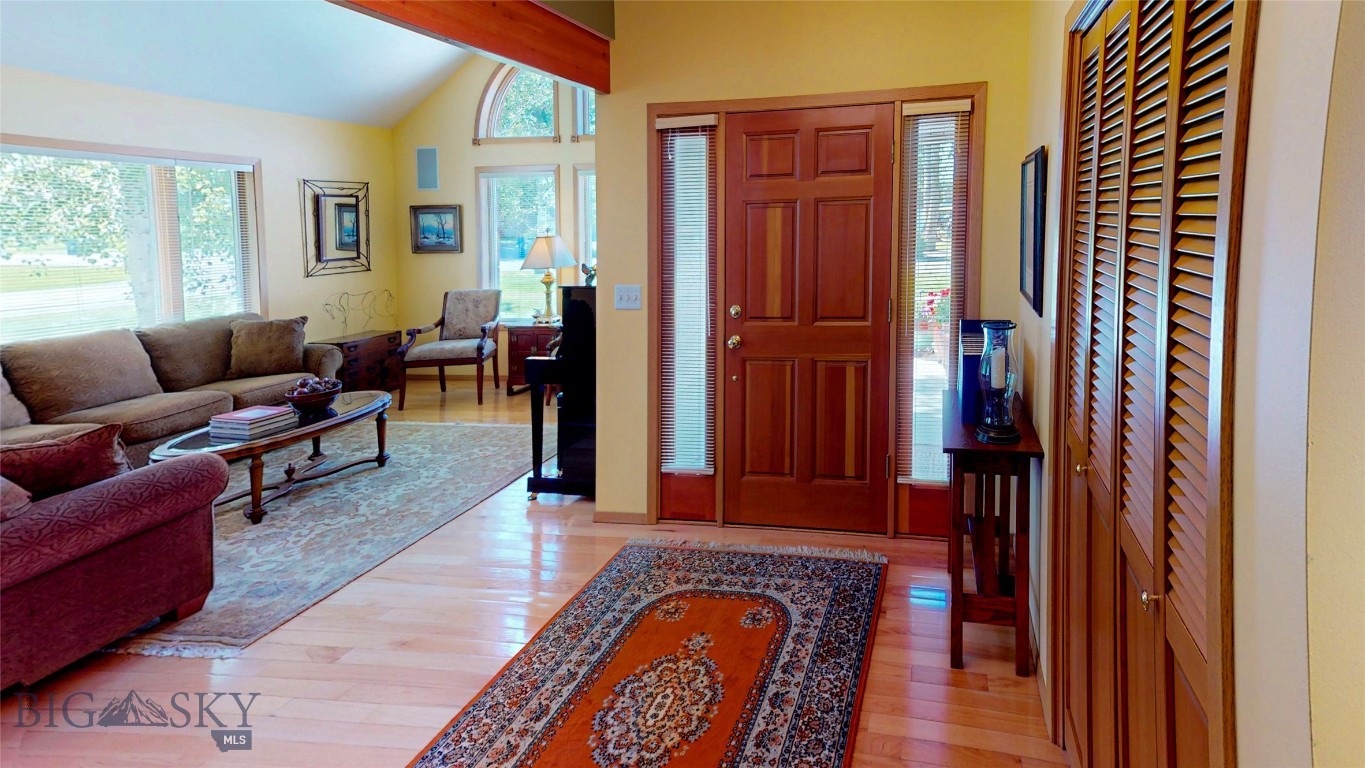 1 Riverside Drive Property Photo 6