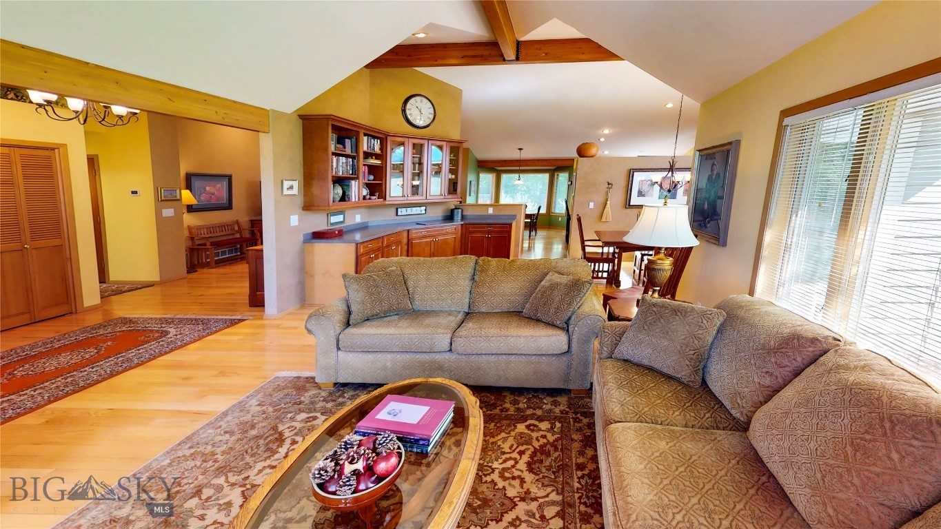 1 Riverside Drive Property Photo 14