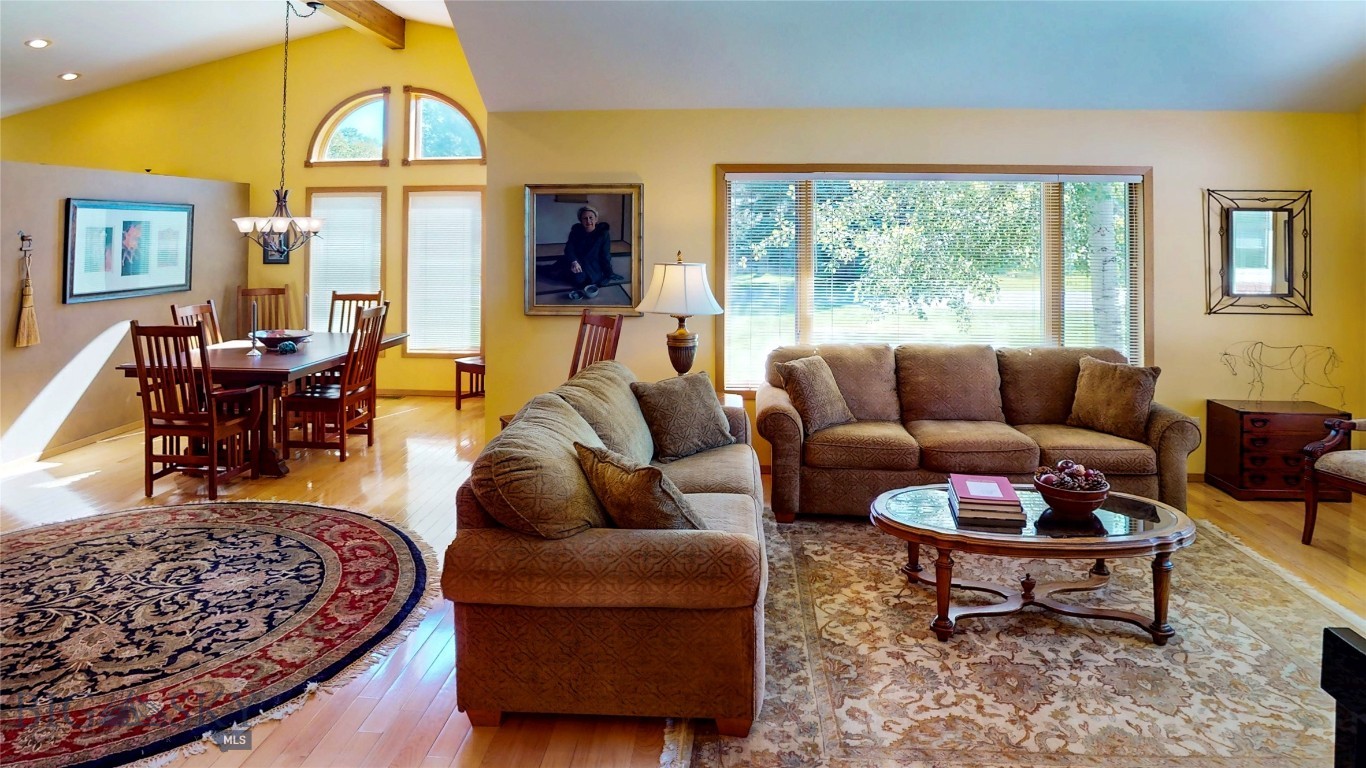 1 Riverside Drive Property Photo 15