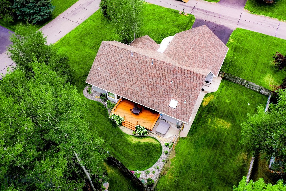 1 Riverside Drive Property Photo 38