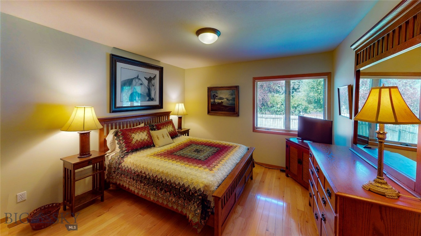 1 Riverside Drive Property Photo 41