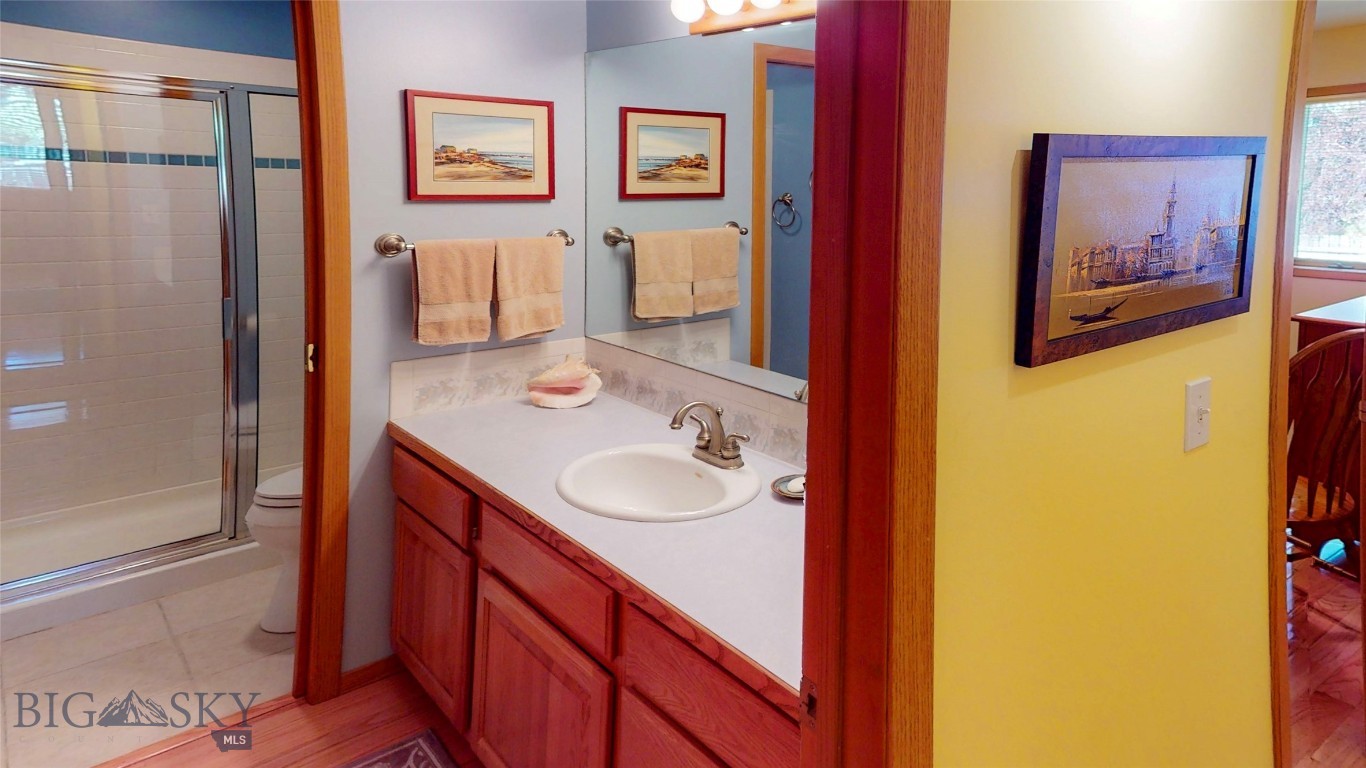 1 Riverside Drive Property Photo 45