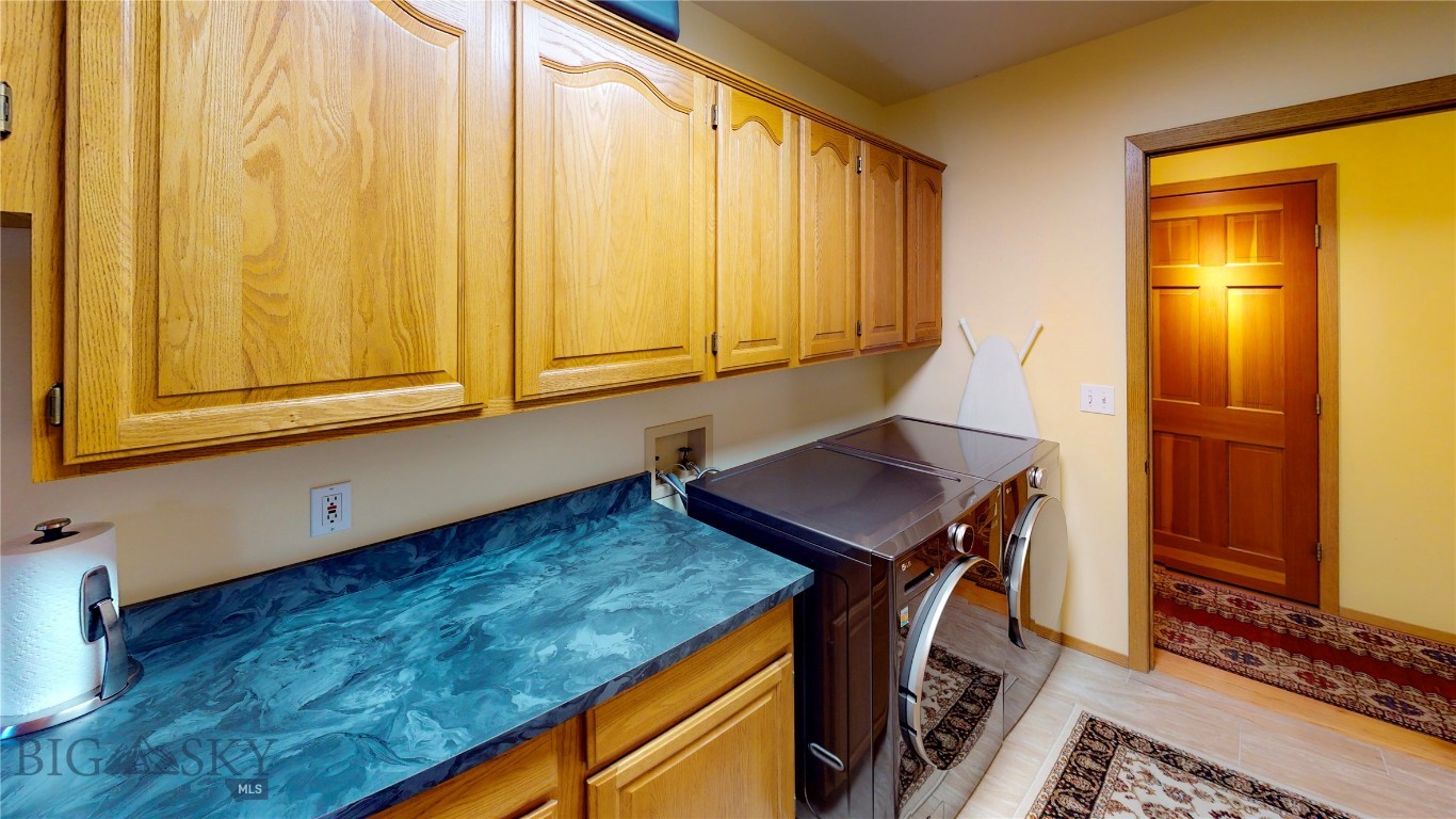 1 Riverside Drive Property Photo 50