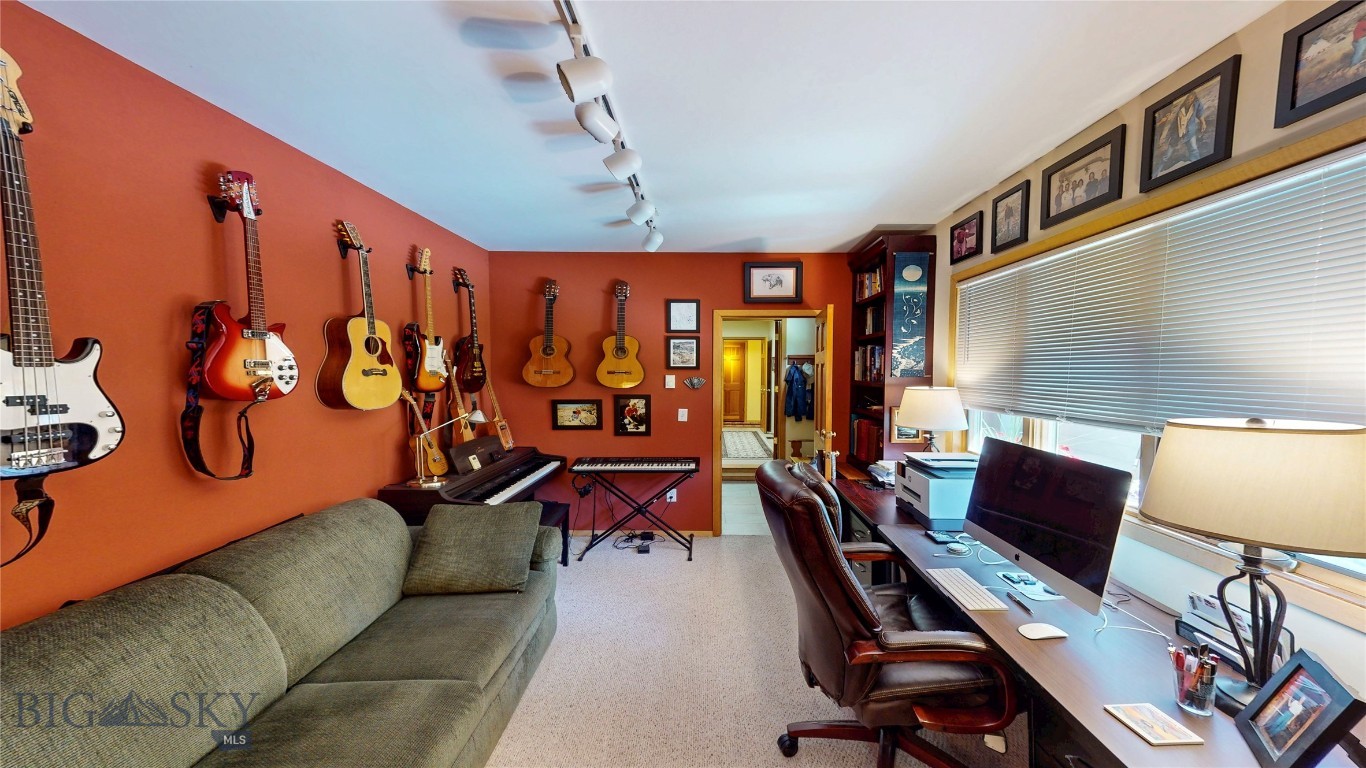 1 Riverside Drive Property Photo 52