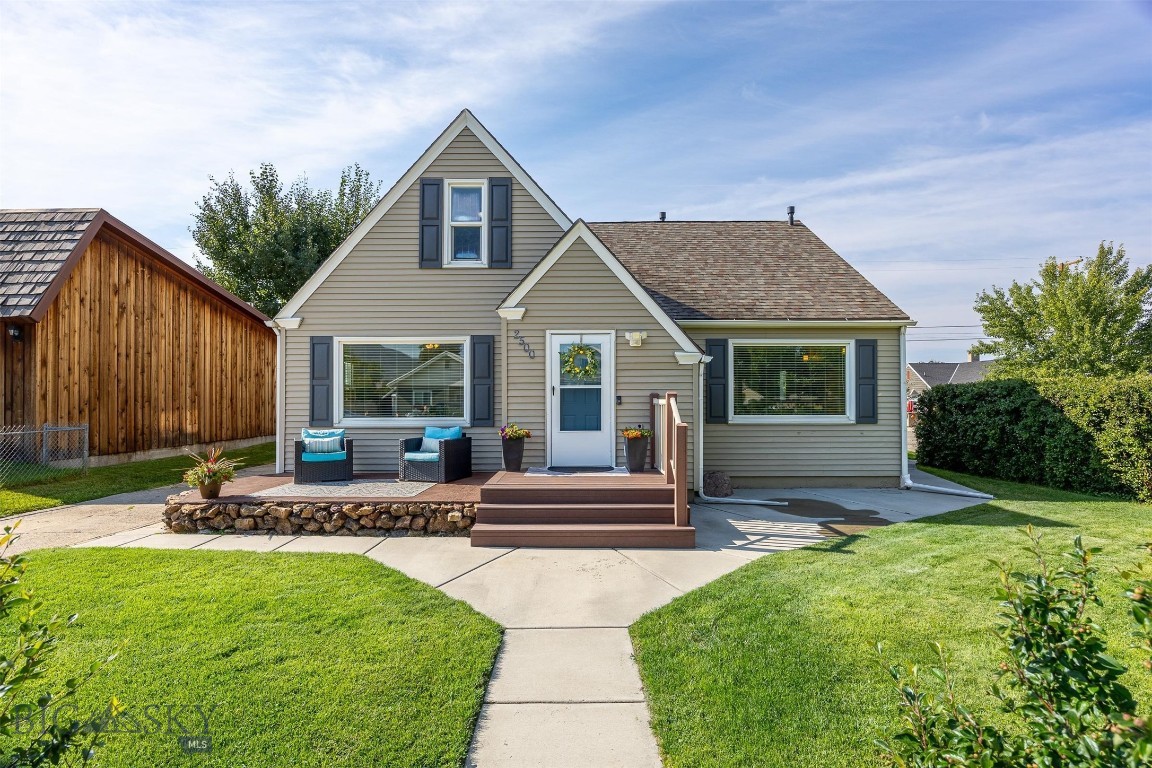 2500 Harvard Avenue Property Photo