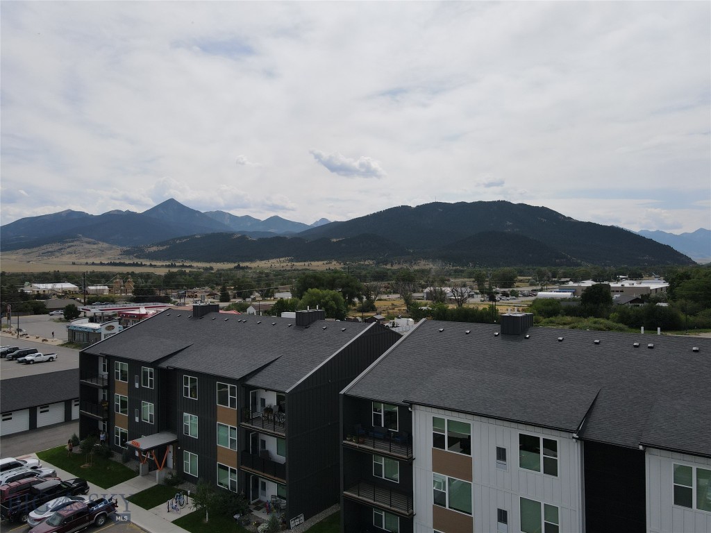 2221 Willow G Property Photo 1