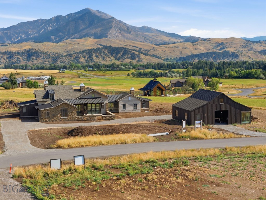 101 Painted Ridge Property Photo 3