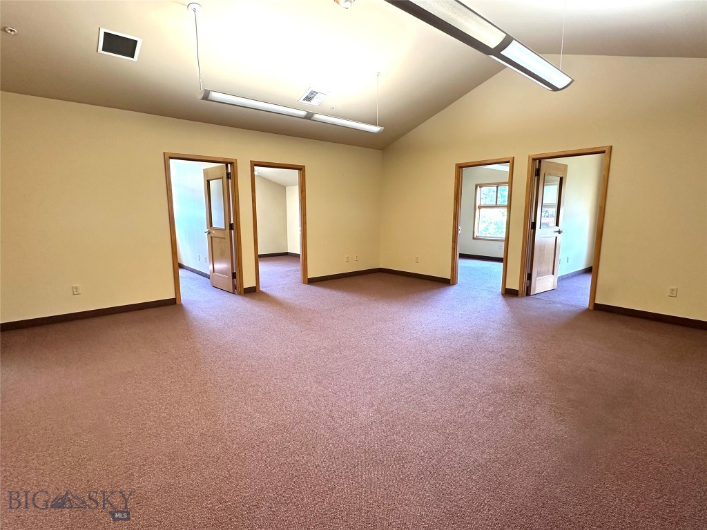 78 Meadow Village E Property Photo 10