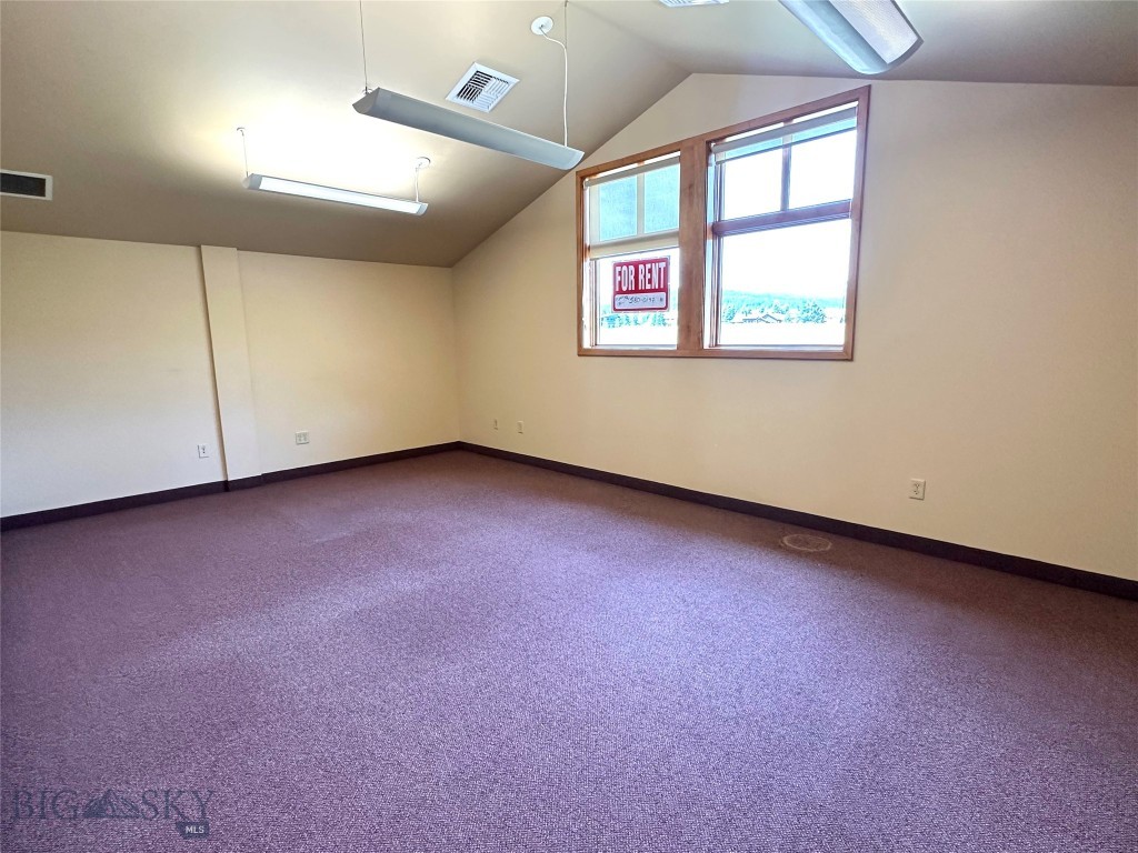 78 Meadow Village E Property Photo 11