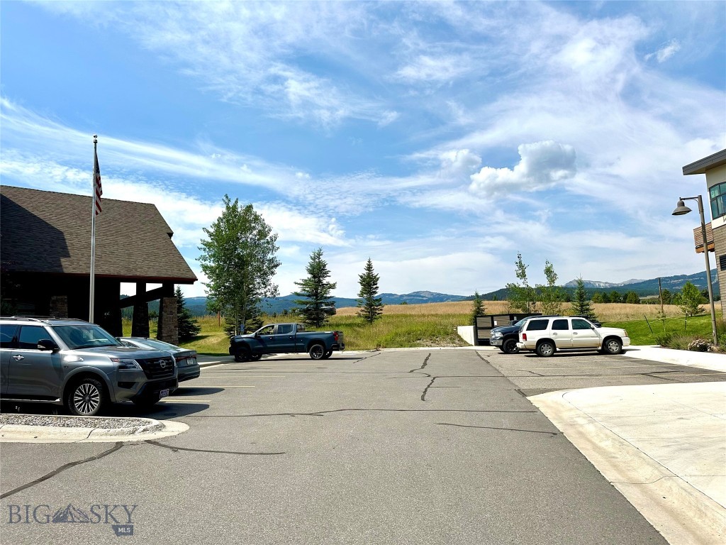 78 Meadow Village E Property Photo 30