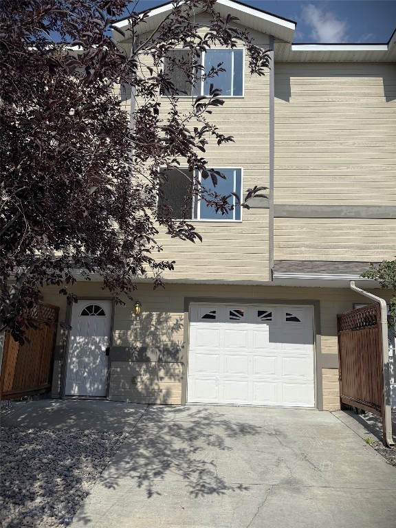 705 N N Street Property Photo 1