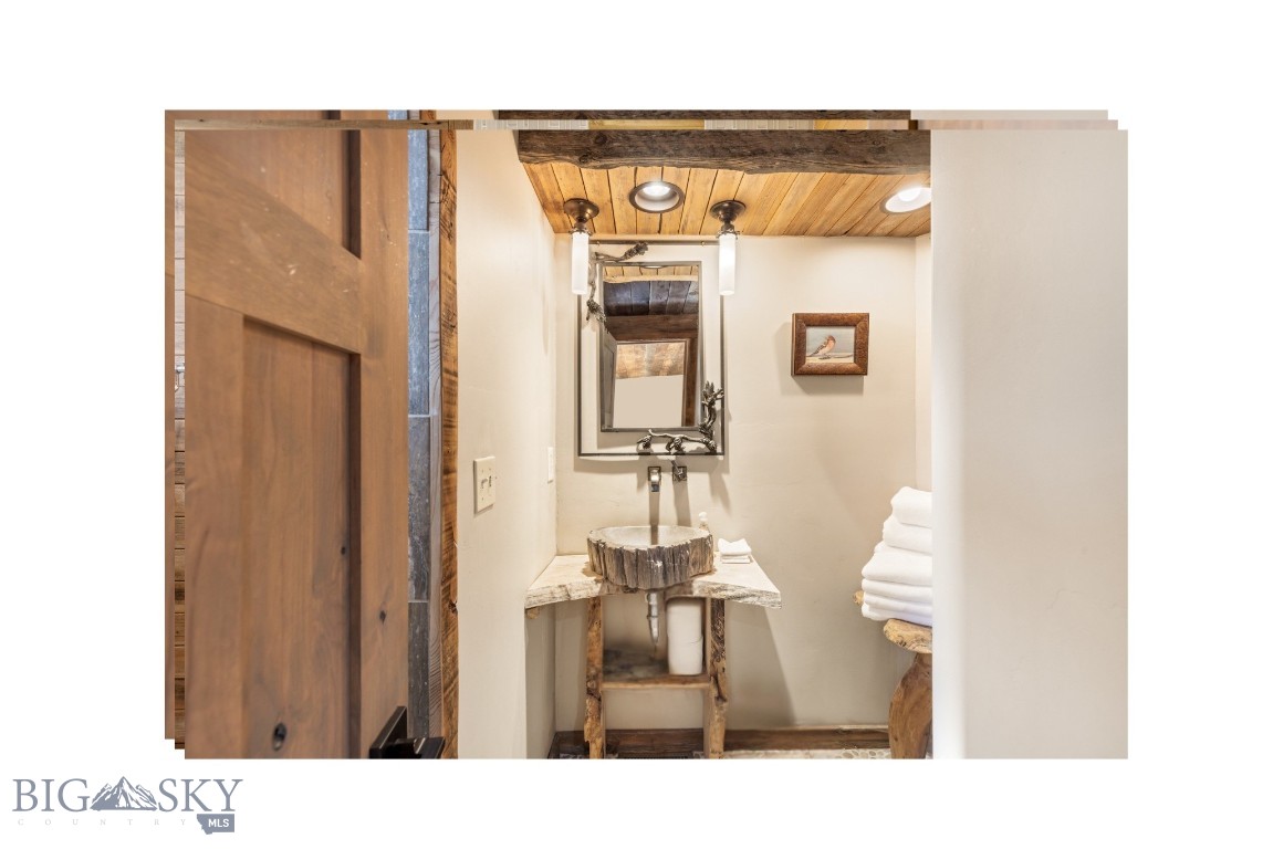 1005 Scott Street W Property Photo 24
