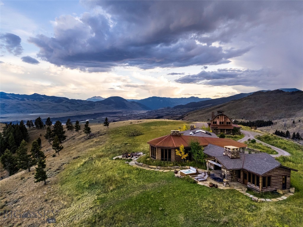 190 Sagittarius Skyway Property Photo 20