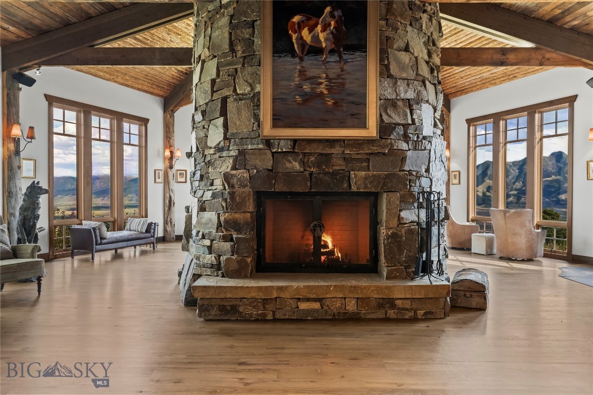190 Sagittarius Skyway Property Photo 26
