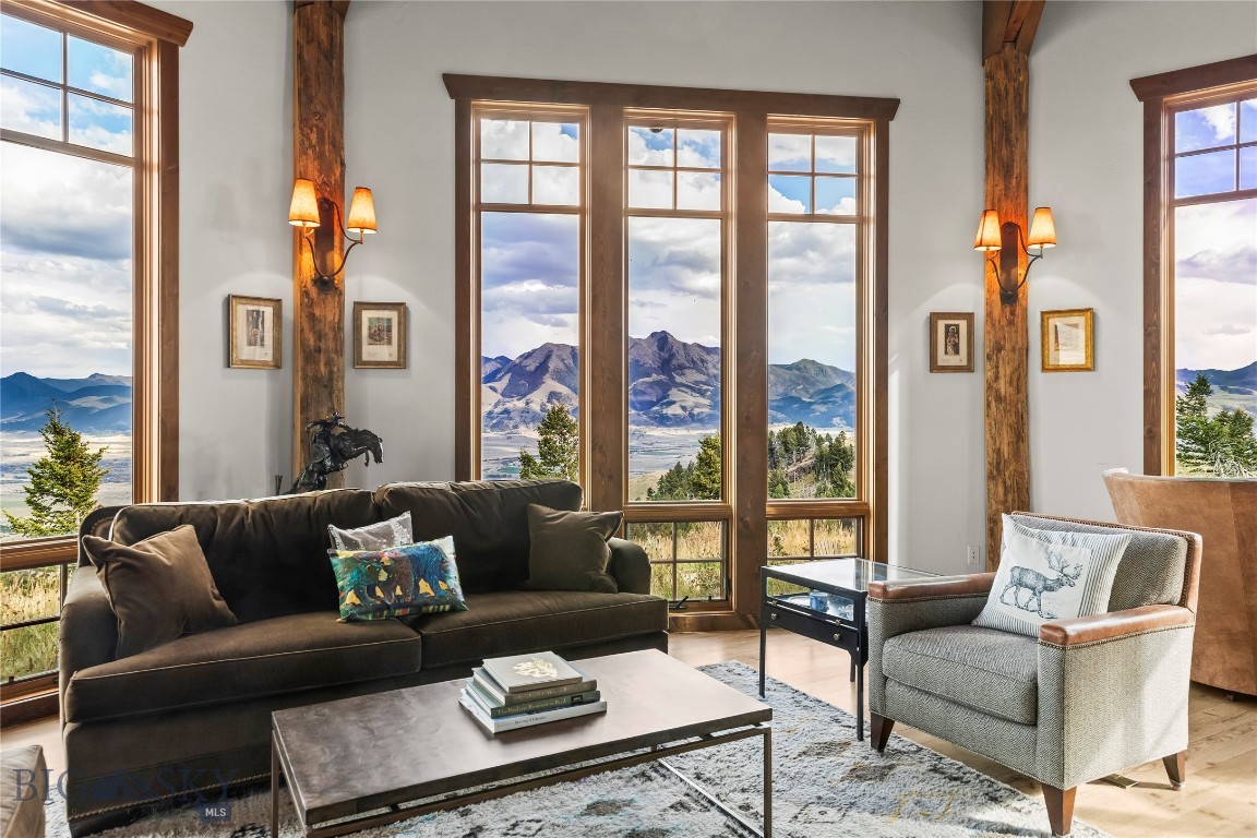 190 Sagittarius Skyway Property Photo 27