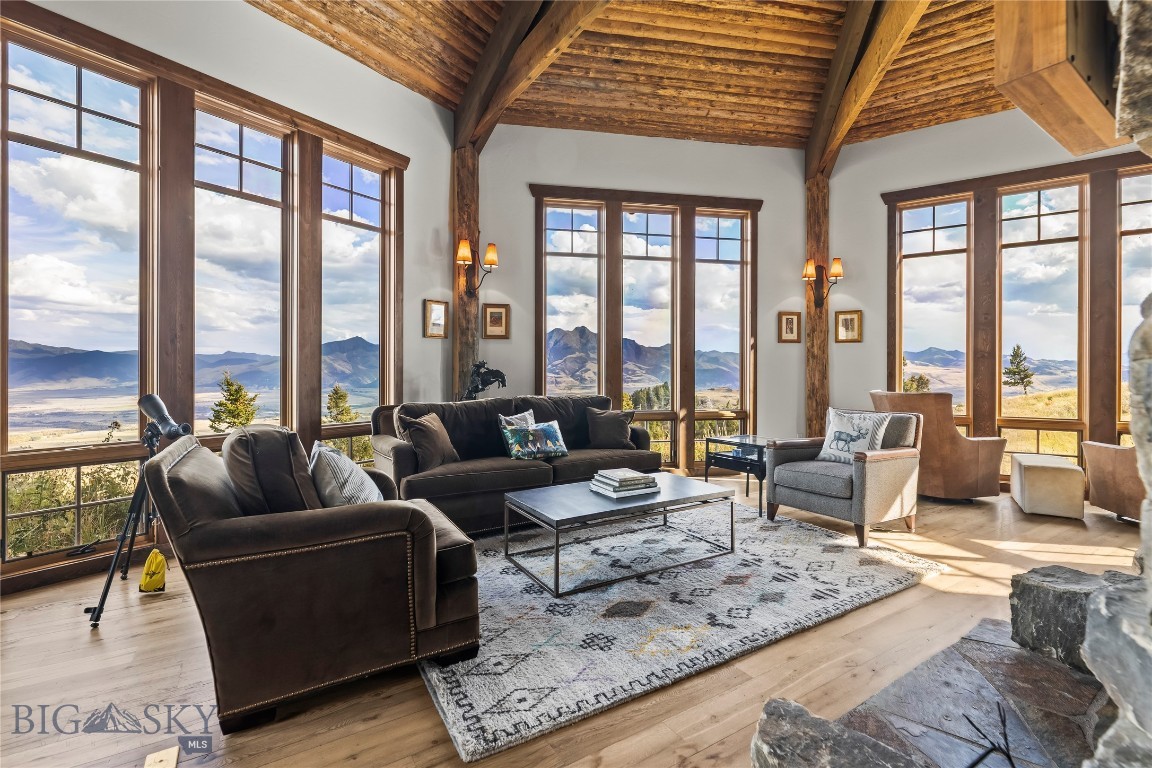 190 Sagittarius Skyway Property Photo 42