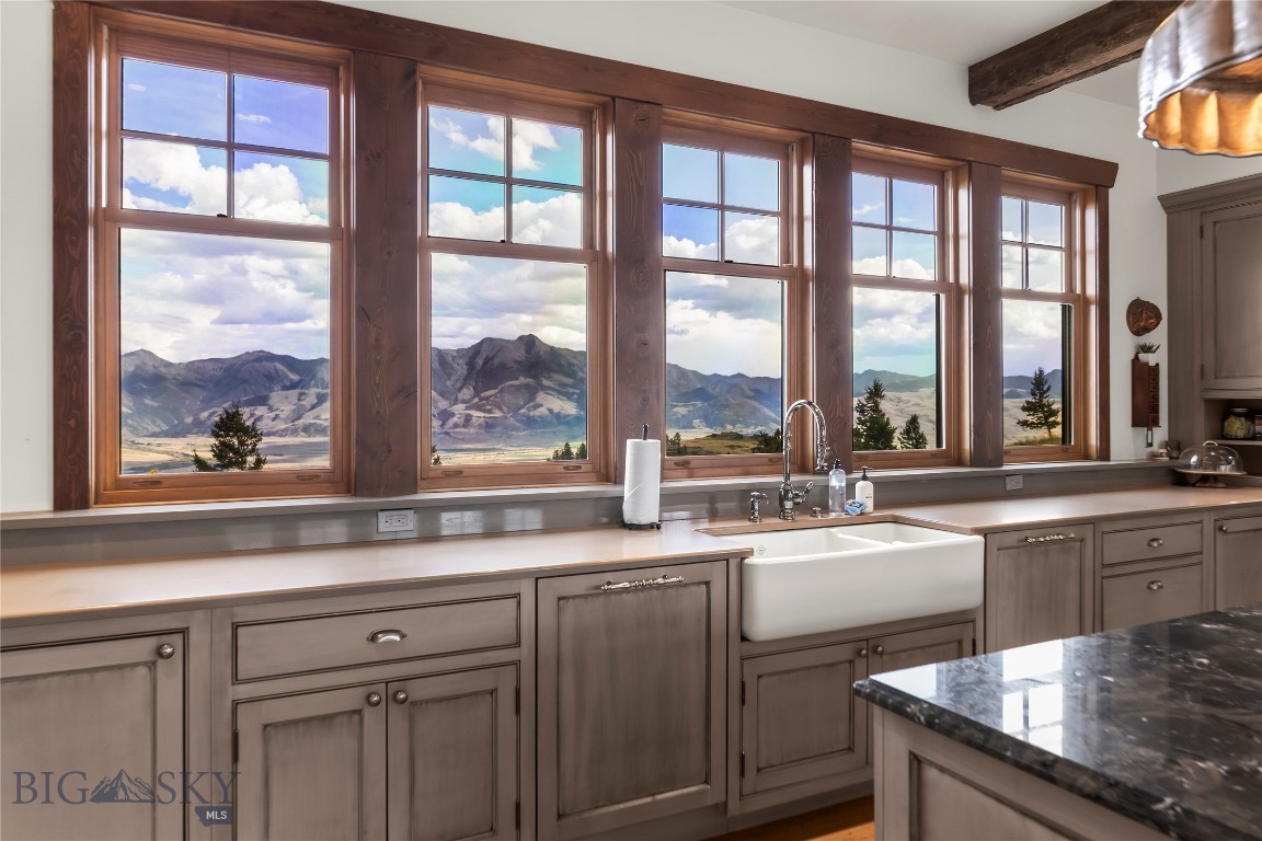 190 Sagittarius Skyway Property Photo 44